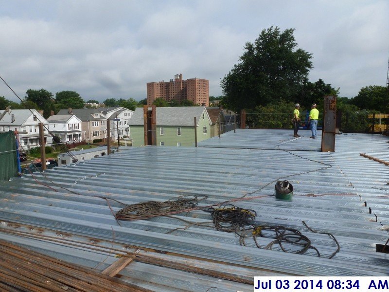 Installing metal Decking as well as safety cables and poles at Derrick -3 (3rd Floor) Facing North(800x600)